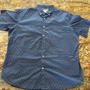 Old Navy Blue Casual Button Down Shirt with Patterned Design